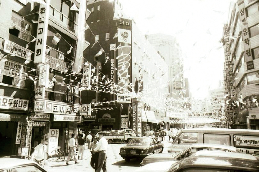 1988, 서울 종로구 관철동 젊음의 거리