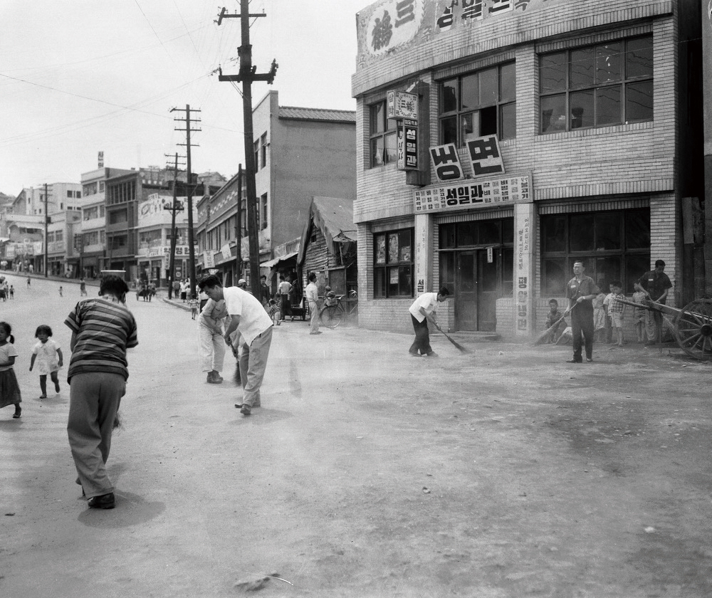 1960~1964, 서울시가로청소현장과다양한옥외광고물모습들